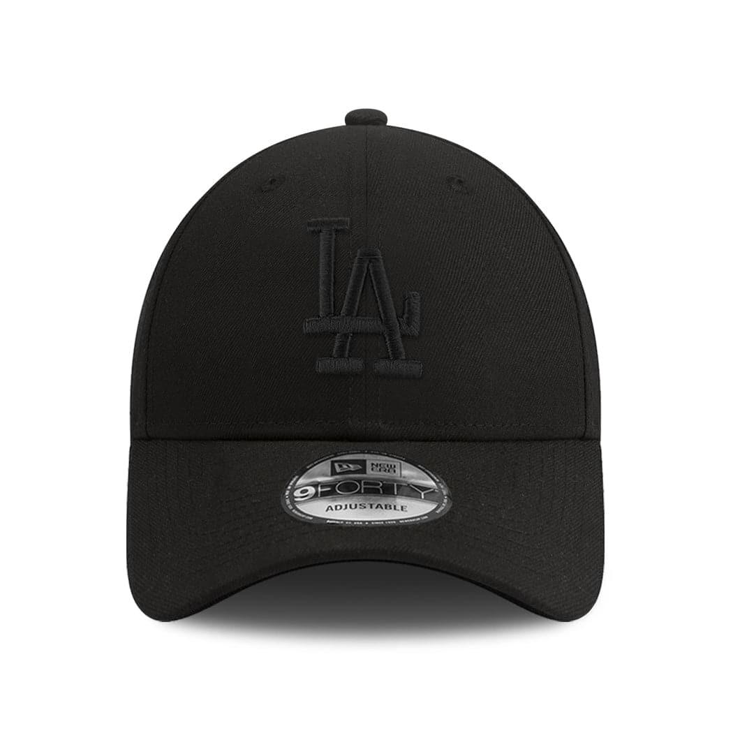 New Era Caps Los Angeles Dodgers New Era MLB Black On Black 9FORTY Strapback Hat