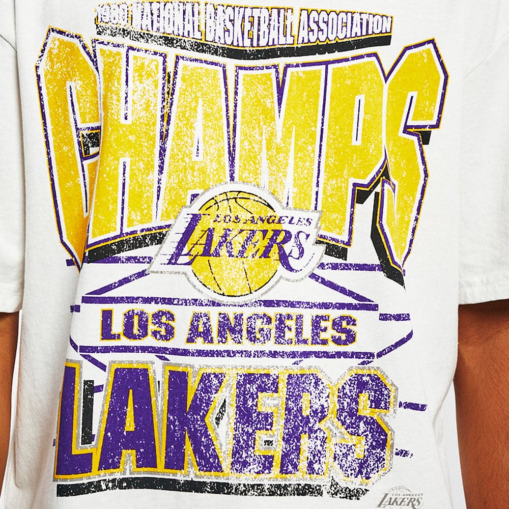 Mitchell And Ness T-Shirts Los Angeles Lakers Mitchell & Ness NBA 1980 Champs Vintage T-Shirt - Vintage White