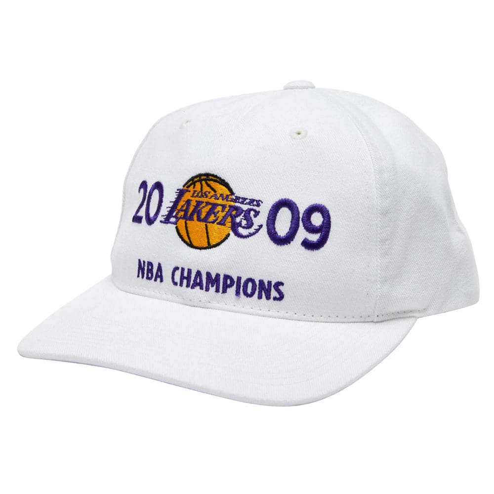 Mitchell And Ness Caps Los Angeles Lakers Mitchell & Ness NBA Finals History Pre-Curved Deadstock Snapback Hat - White