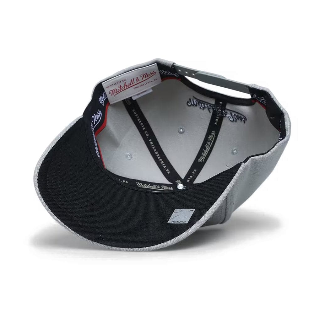 Mitchell And Ness Caps Los Angeles Lakers Mitchell & Ness NBA Greytones Classic Red Snapback Hat - Grey