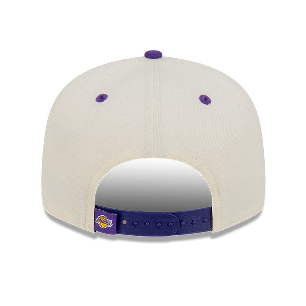 New Era Caps Los Angeles Lakers New Era NBA Pro Arch 9FIFTY Snapback Hat - Chrome
