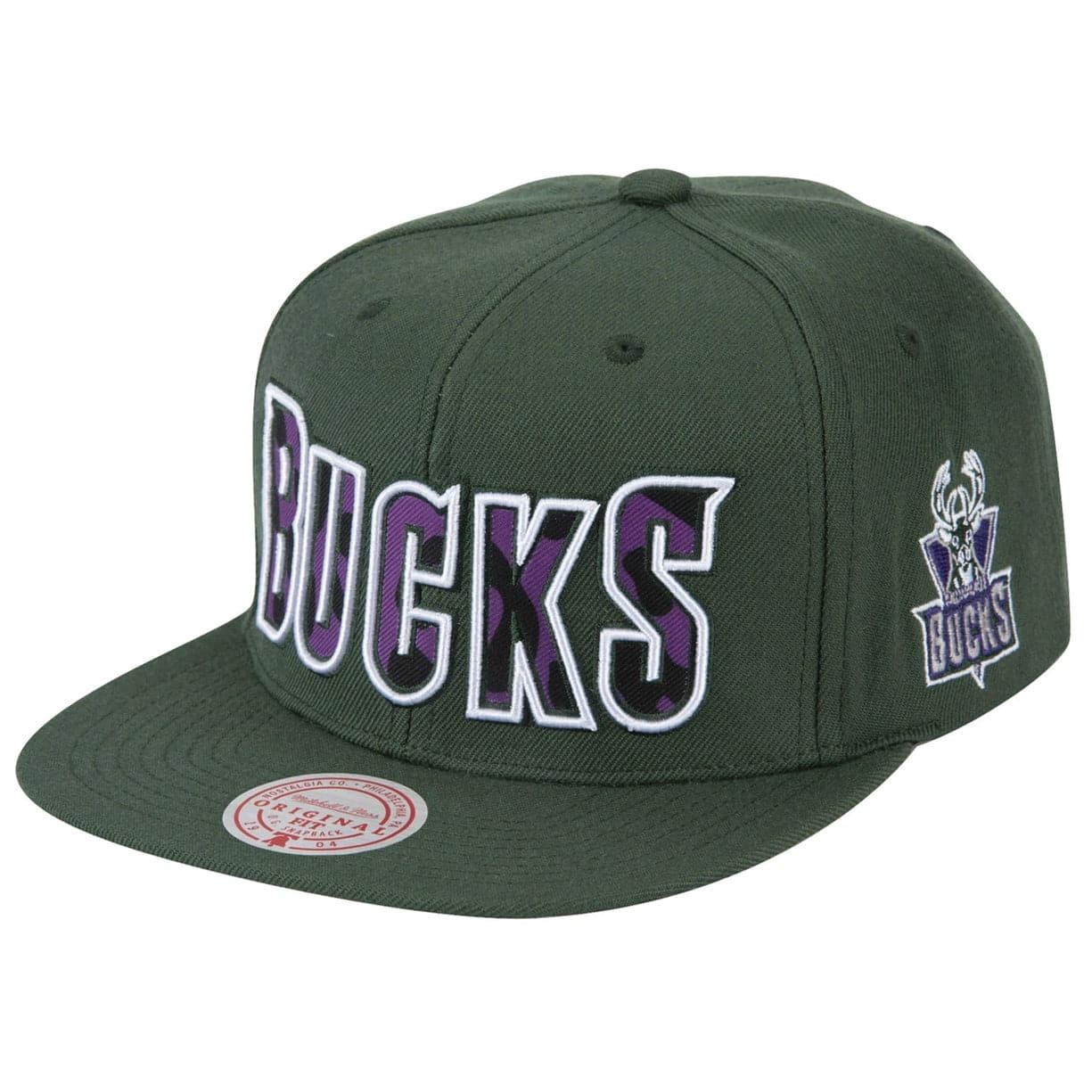 Mitchell And Ness Caps Milwaukee Bucks Mitchell & Ness NBA HWC Wildback Snapback Hat - Green