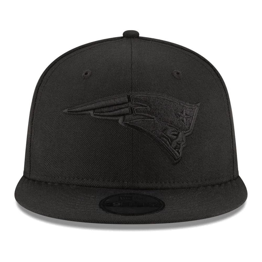 New Era Caps New England Patriots New Era NFL Black On Black 9FIFTY Snapback Hat - Black