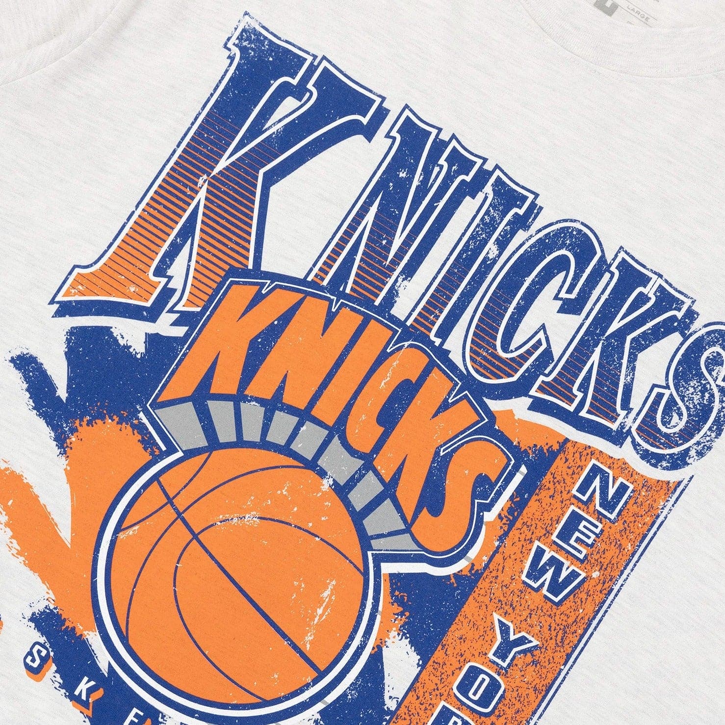 Mitchell And Ness T-Shirts New York Knicks Mitchell & Ness NBA Brush Off Vintage T-Shirt - White Marle