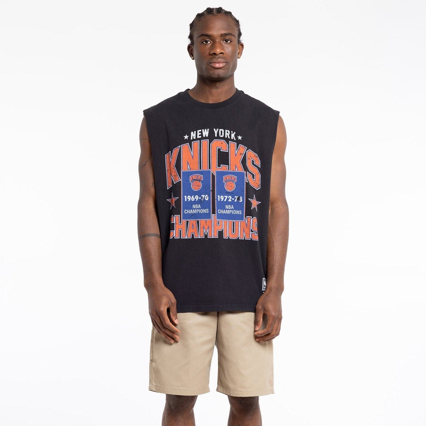 Mitchell And Ness T-Shirts New York Knicks Mitchell & Ness NBA Champs Arch Vintage Muscle T-Shirt - Faded Black