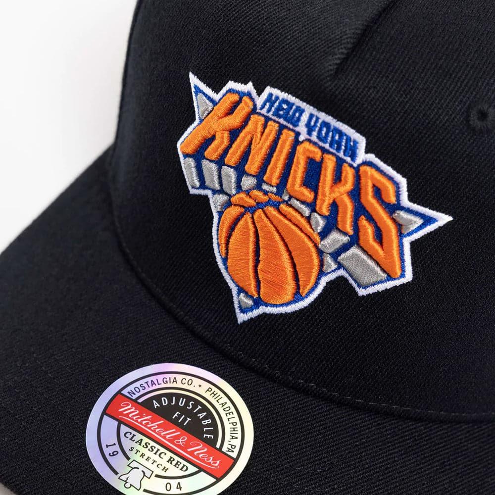Mitchell And Ness Caps New York Knicks Mitchell & Ness NBA Team Classic Red Snapback Hat - Black