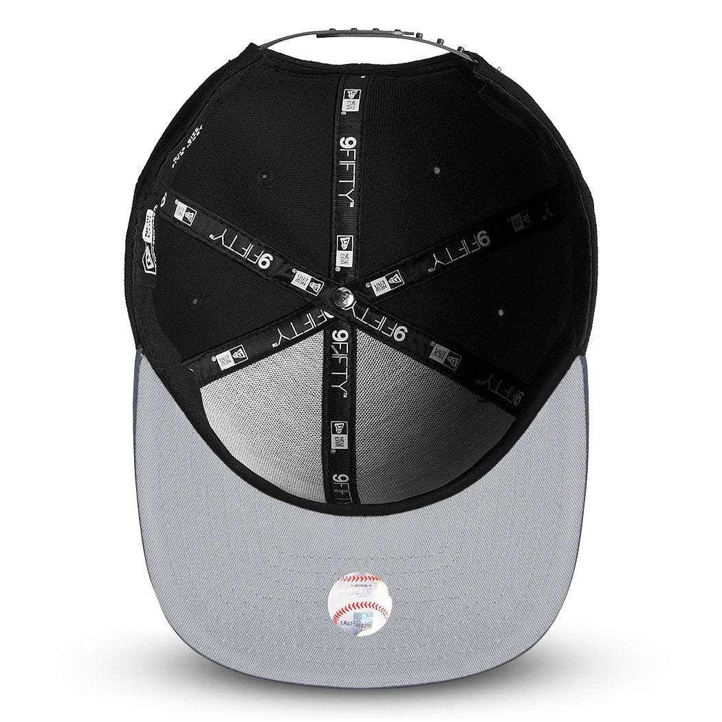 New Era Caps New York Yankees New Era MLB Black & White Script OF 9FIFTY Snapback Hat
