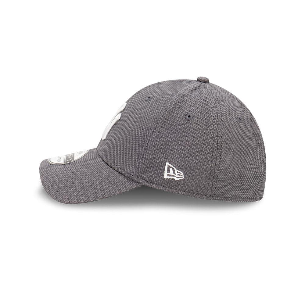 New Era Caps New York Yankees New Era MLB Graphite Diamond Era 39THIRTY Stretch Fit Hat - Grey