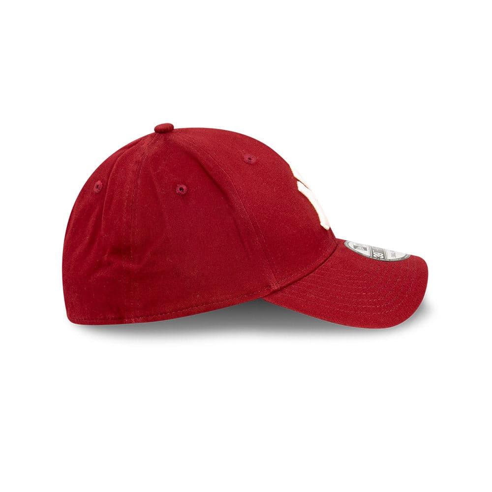 New Era Caps New York Yankees New Era MLB Ivory Logo 39THIRTY Stretch Fit Curve Hat - Cardinal