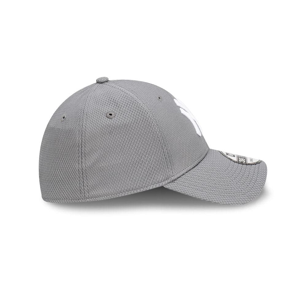 New Era Caps New York Yankees New Era MLB Team Storm Diamond Era 39THIRTY Flex Fiit Curve Hat - Grey