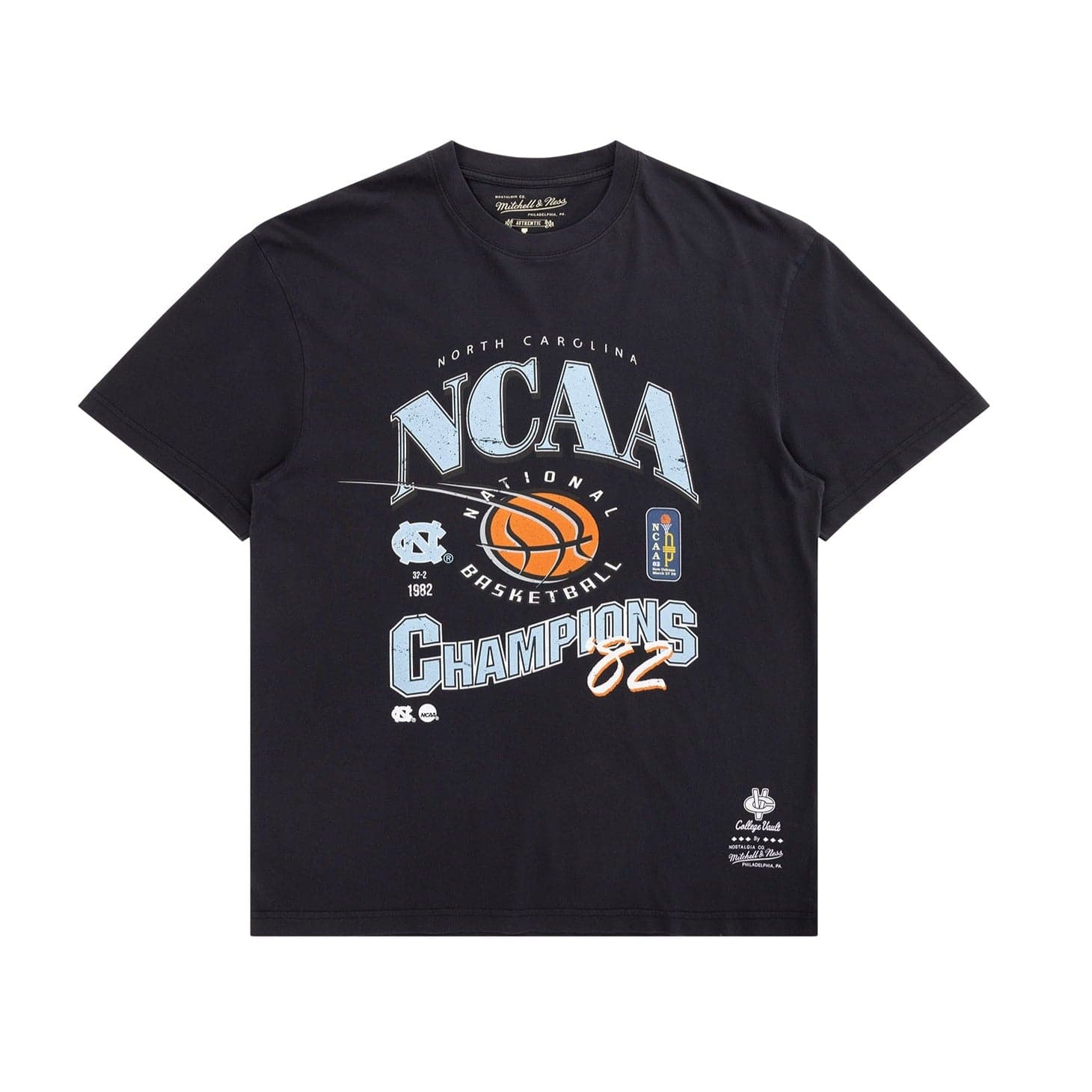 Mitchell And Ness T-Shirts North Carolina Tar Heels Mitchell & Ness NCAA 82 Champs Vintage T-Shirt - Vintage Black
