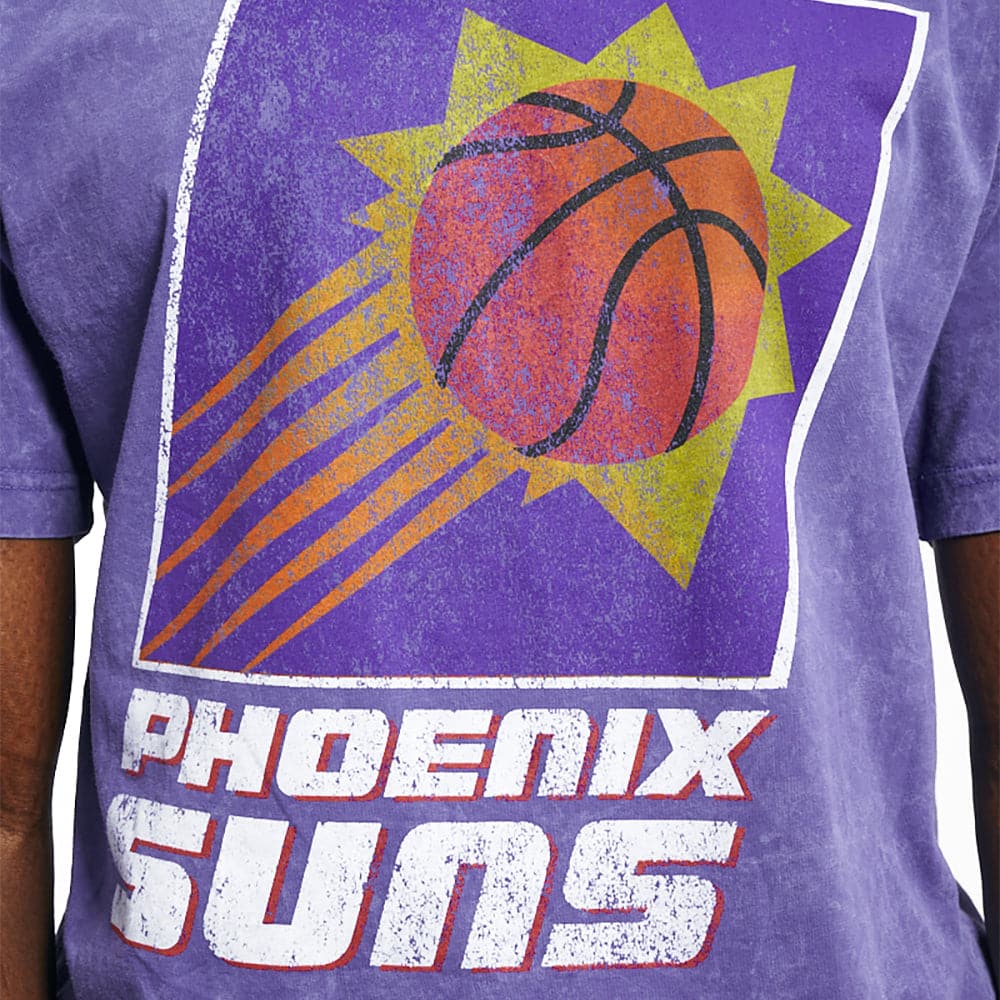 Mitchell And Ness T-Shirts Phoenix Suns Mitchell & Ness NBA XL Logo Snow Wash Vintage T-Shirt - Purple