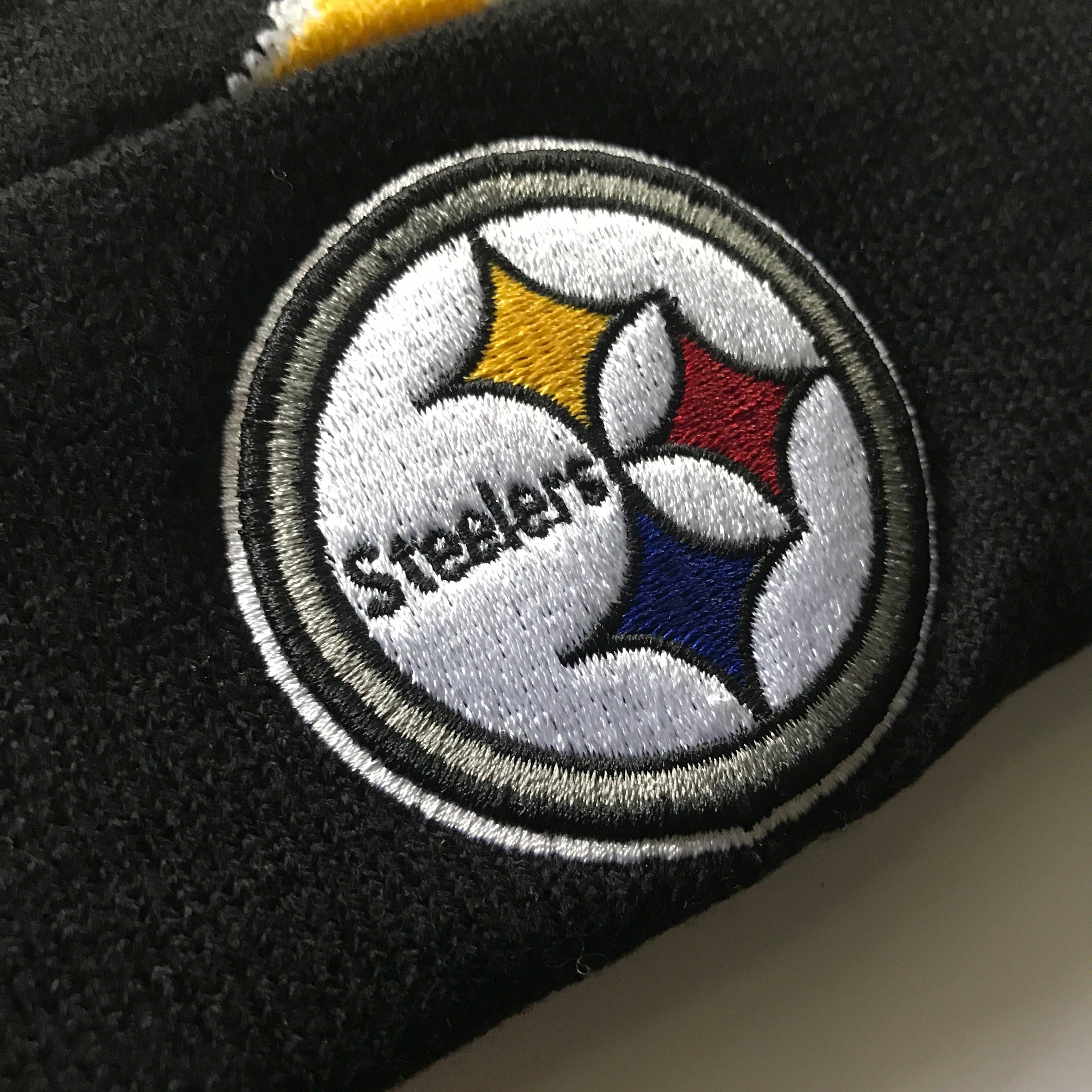 Mitchell And Ness Beanies Pittsburgh Steelers Mitchell & Ness NFL Script Burst Pom Knit Beanie - Black