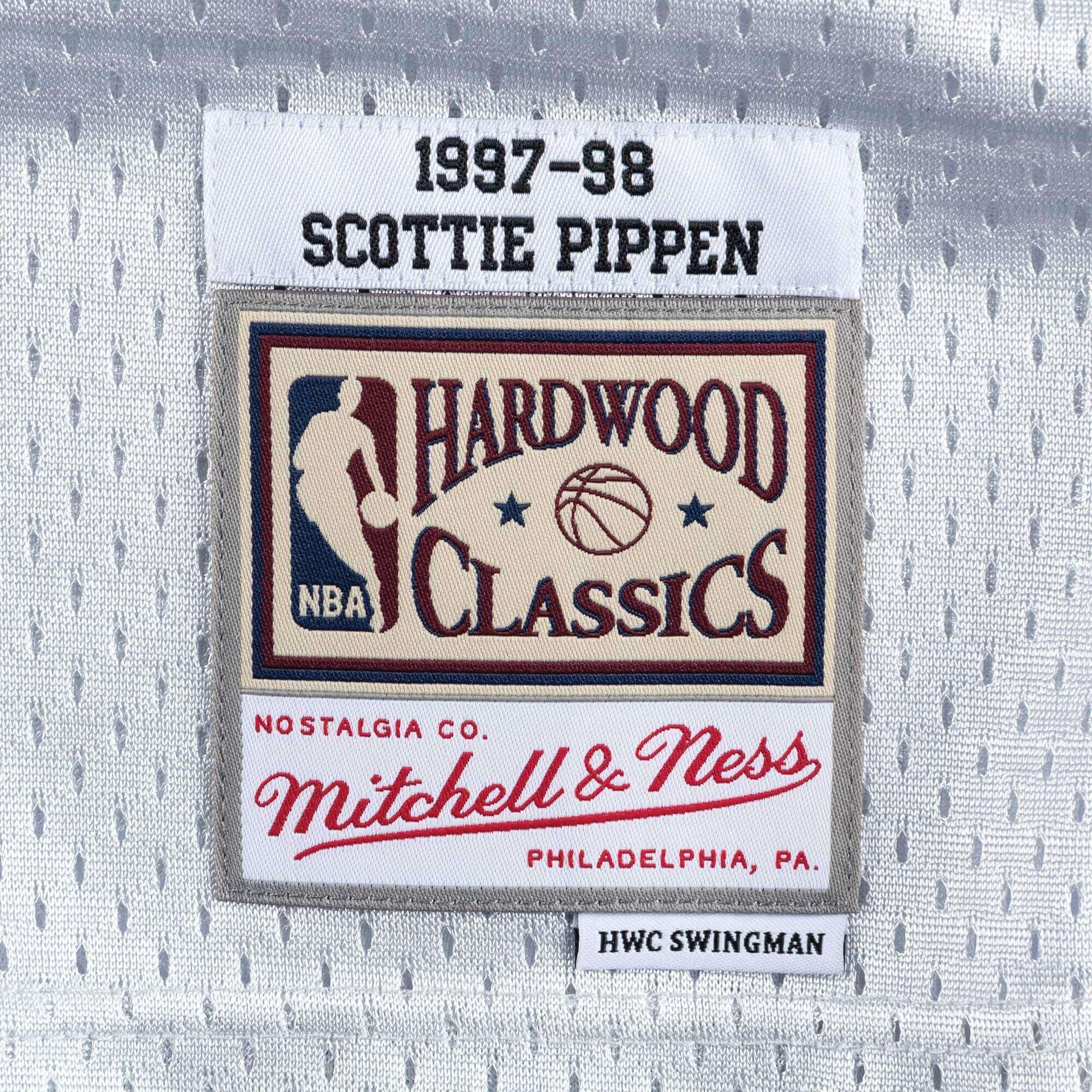 Mitchell And Ness Jerseys Scottie Pippen Chicago Bulls Mitchell & Ness NBA Platinum Swingman Jersey - Silver