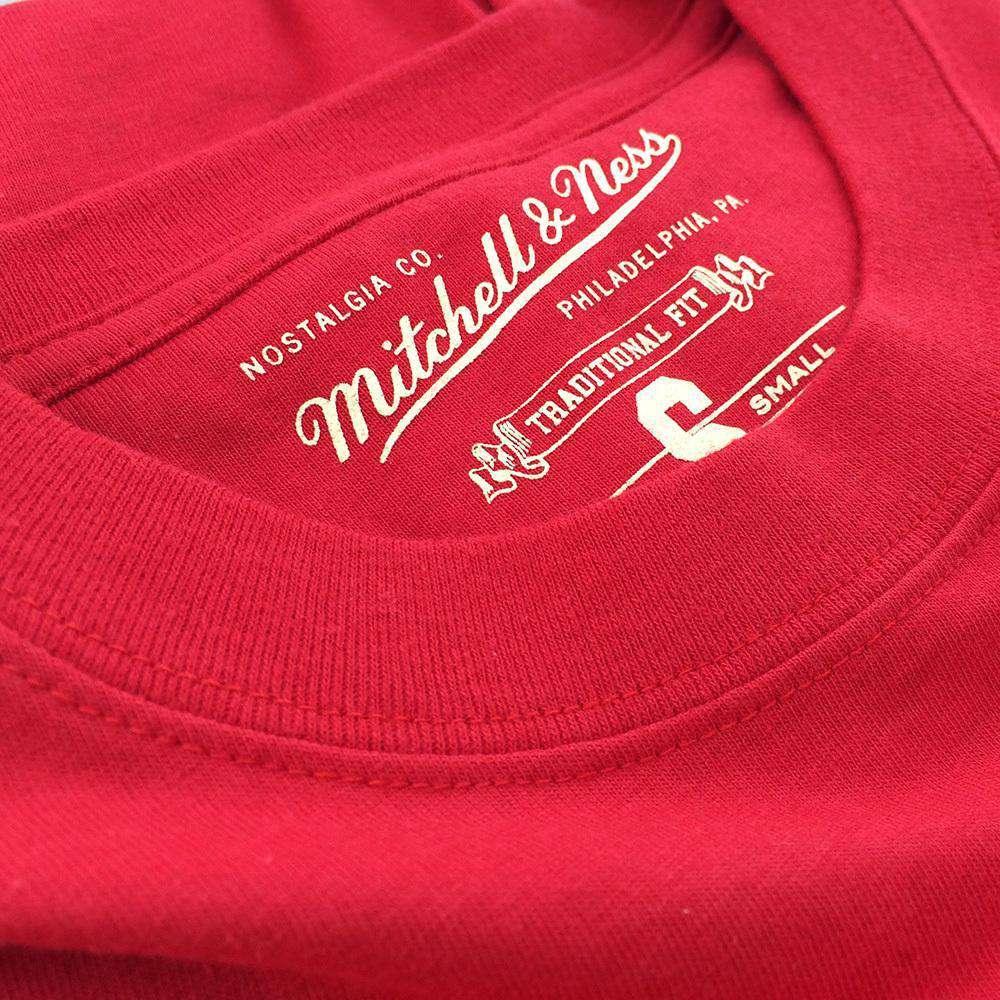 Mitchell And Ness T-Shirts Scottie Pippen Chicago Bulls Mitchell & Ness NBA Player T-Shirt - Red