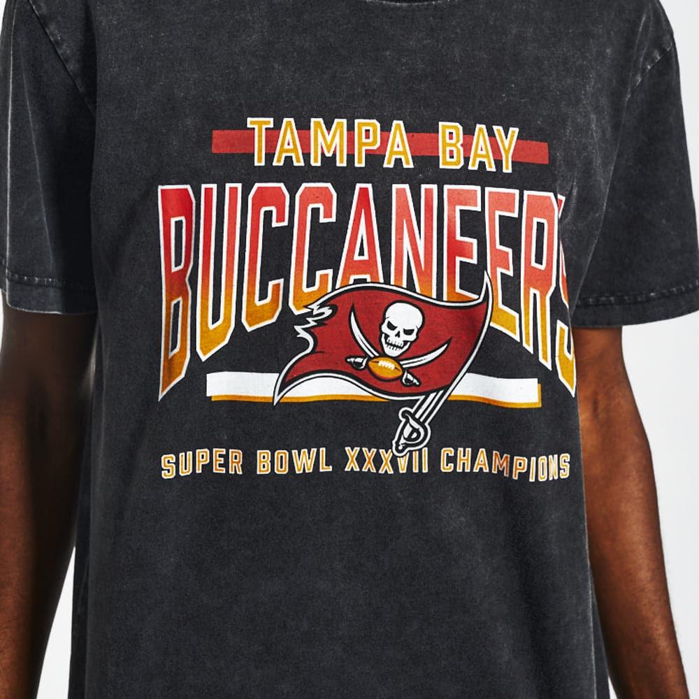 Majestic Athletic T-Shirts Tampa Bay Buccaneers Majestic NFL Super Bowl XXXVII Champs Vintage T-Shirt - Washed Black