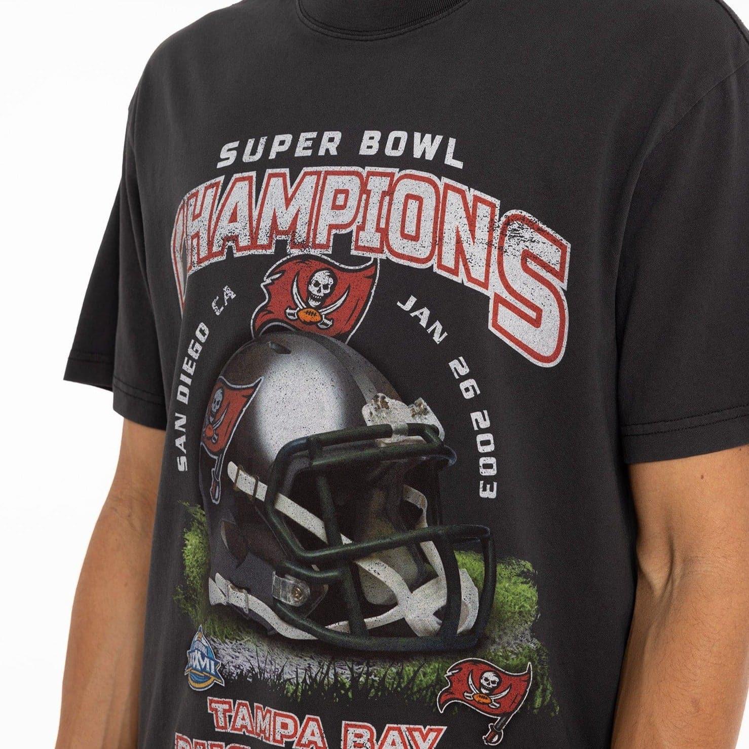 Mitchell And Ness T-Shirts Tampa Bay Buccaneers Mitchell & Ness NFL SB XXXVII Champs Vintage T-Shirt - Faded Black