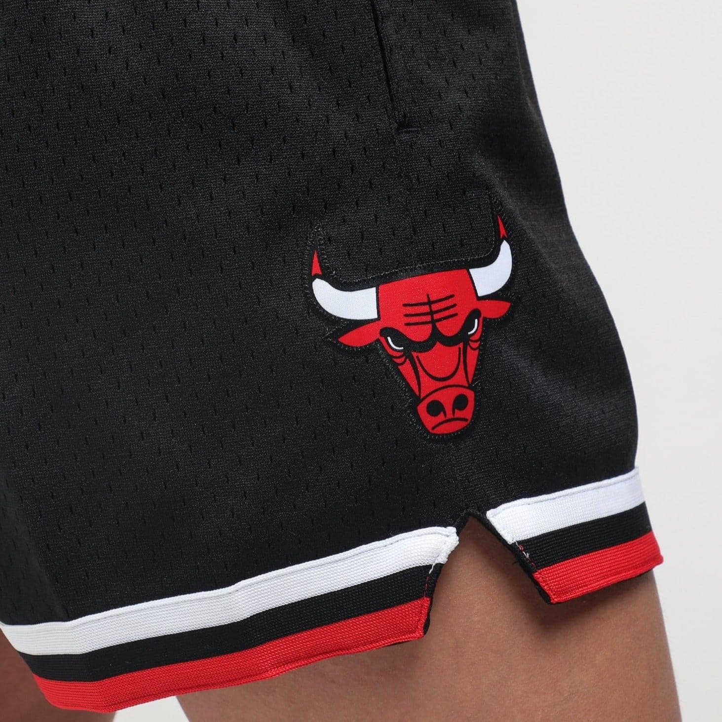 Mitchell And Ness Shorts Womens Chicago Bulls Mitchell & Ness NBA Alt Jump Shot Shorts - Black